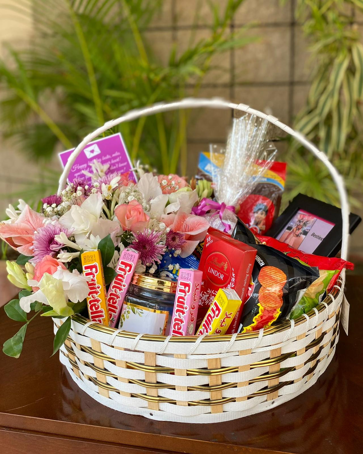 Bestie’s Basket