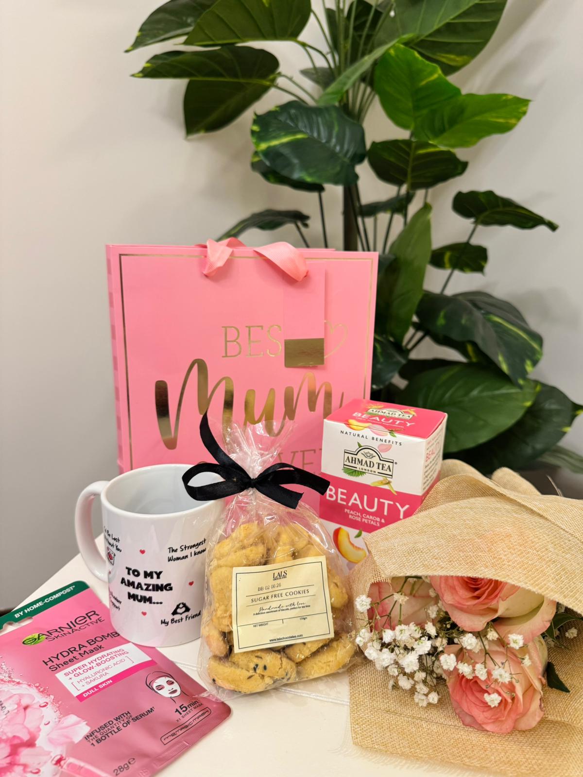 Mama Off-Duty gift bag